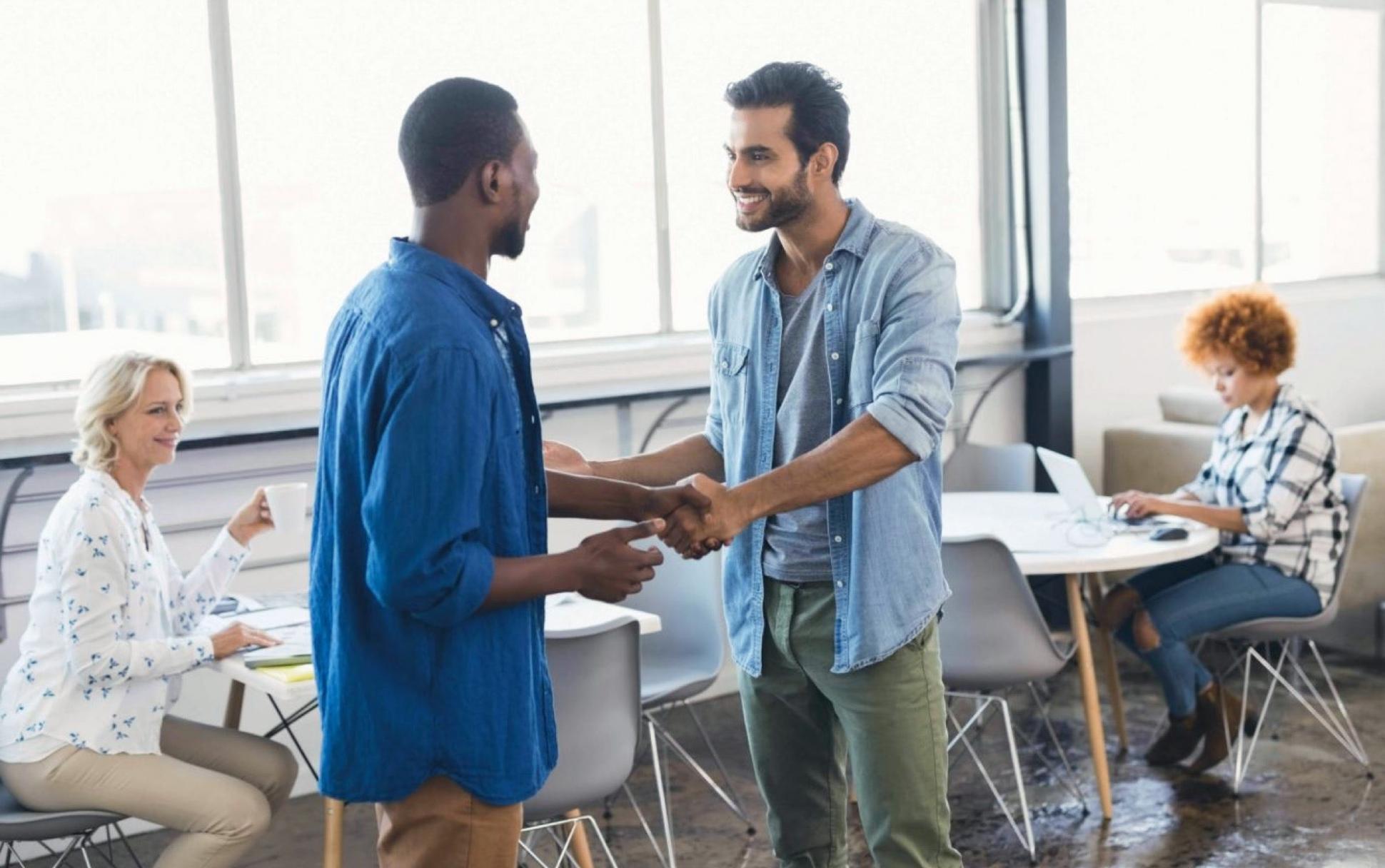 Teilnehmer bei praktischen Übungen